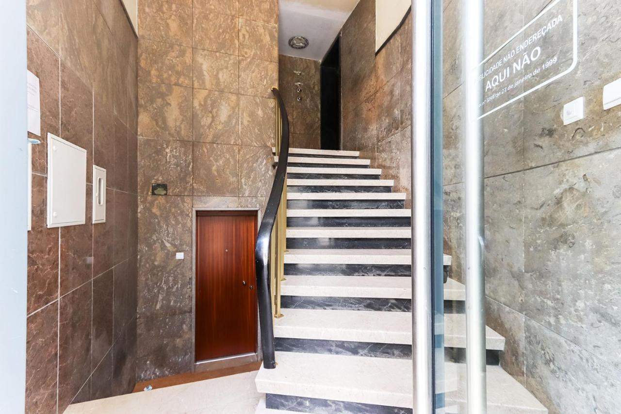 Sunny Flat City View By Homing Lisbon Exterior photo